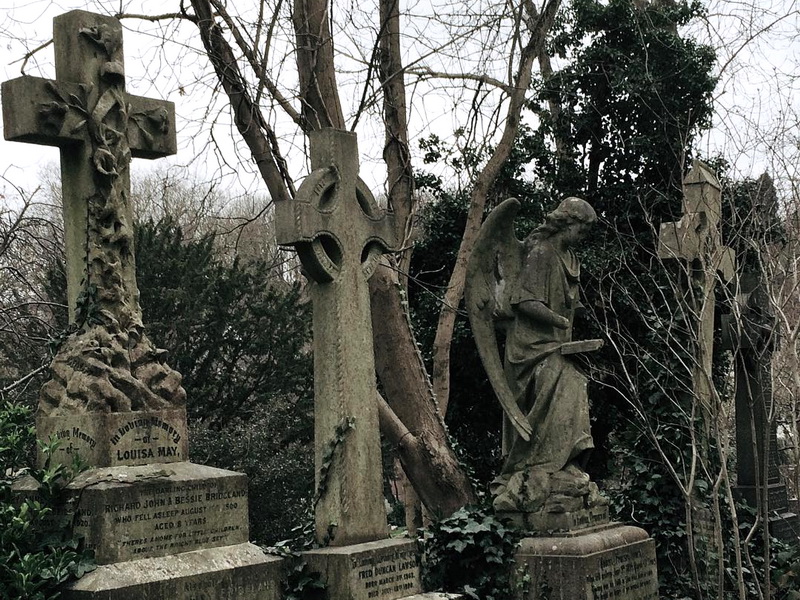 Вампиры Хайгейтского кладбища в Лондоне