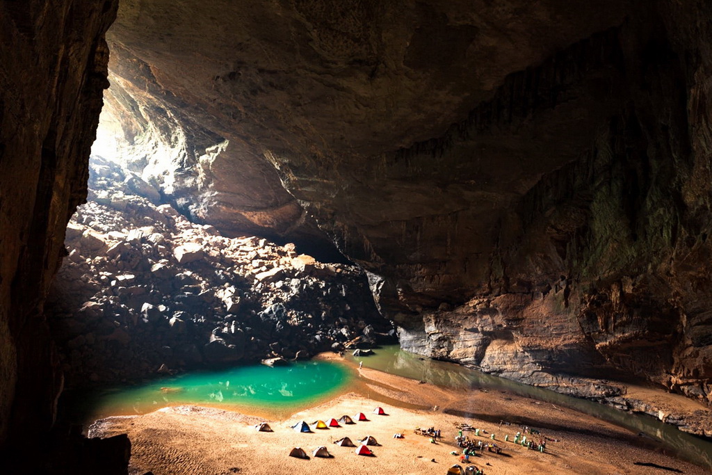 Пещера Шондонг во Вьетнаме