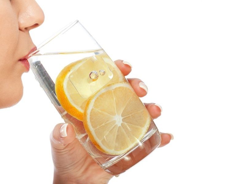 Вот что будет, если пить воду с лимоном каждый день