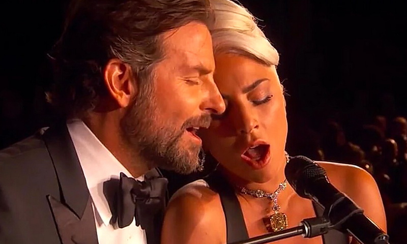 Игра или настоящие чувства: Леди Гага рассказала об отношениях с Бредли Купером