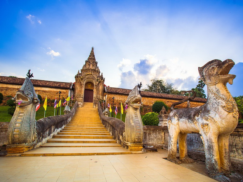 7 самых удивительных храмов в Таиланде за пределами Бангкока