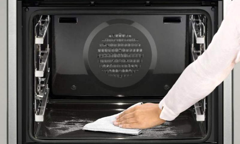 Чистка духовки — простые домашние методы