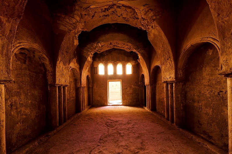 Странный «замок пустыни» Каср Харана в Иордании