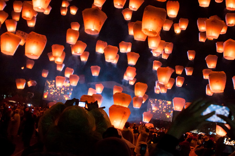 10 самых причудливых фестивалей в Азии