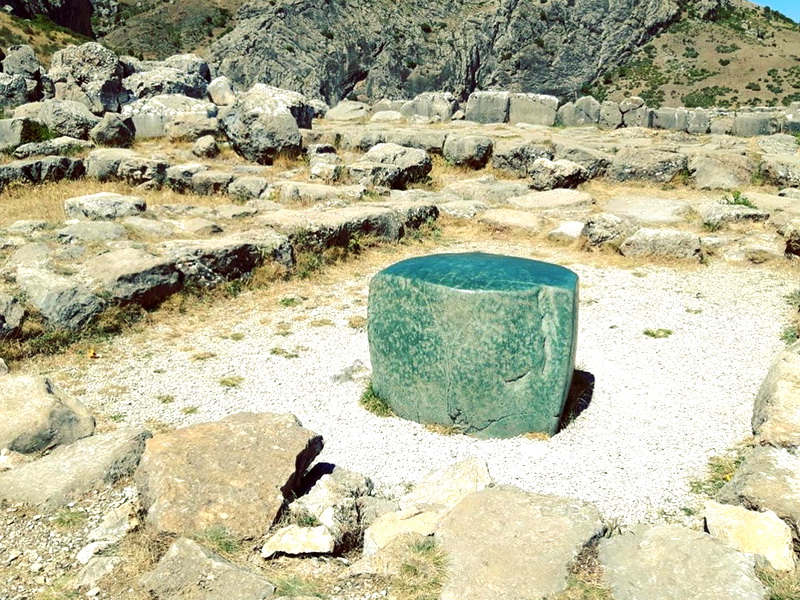 Тайна зеленого камня в Хаттусе