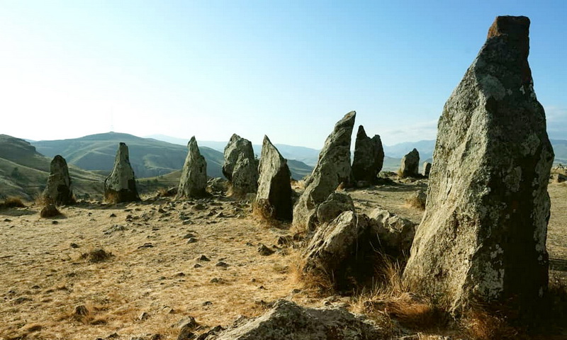 Загадочные камни армянского Стоунхенджа Зорац-Карер