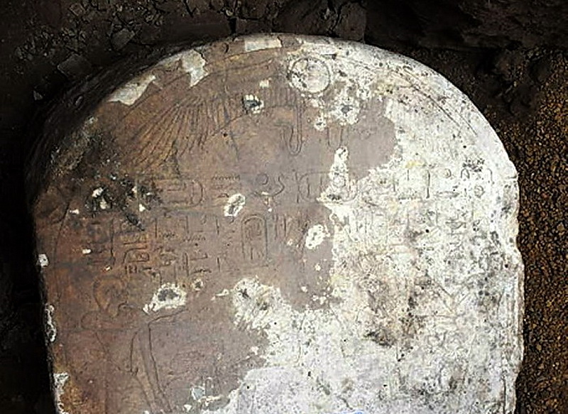 Археологи в Египте обнаружили стелу Освобождения времен правления XVIII династии фараонов