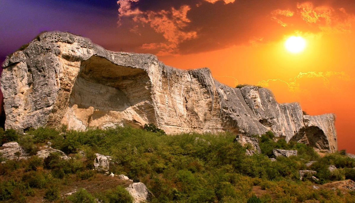 Пещерный город Качи-Кальон в Крыму