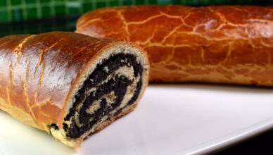 Бейгли рулет с маком и орехами по-венгерски