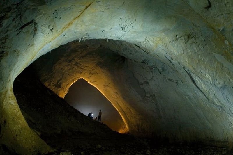 Пещера Мовиле Румыния